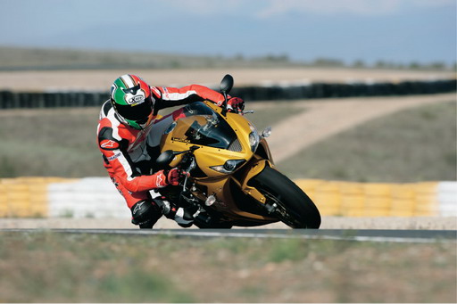 http://www.motosvit.com/Triumph/Daytona%20675SE/12.jpg