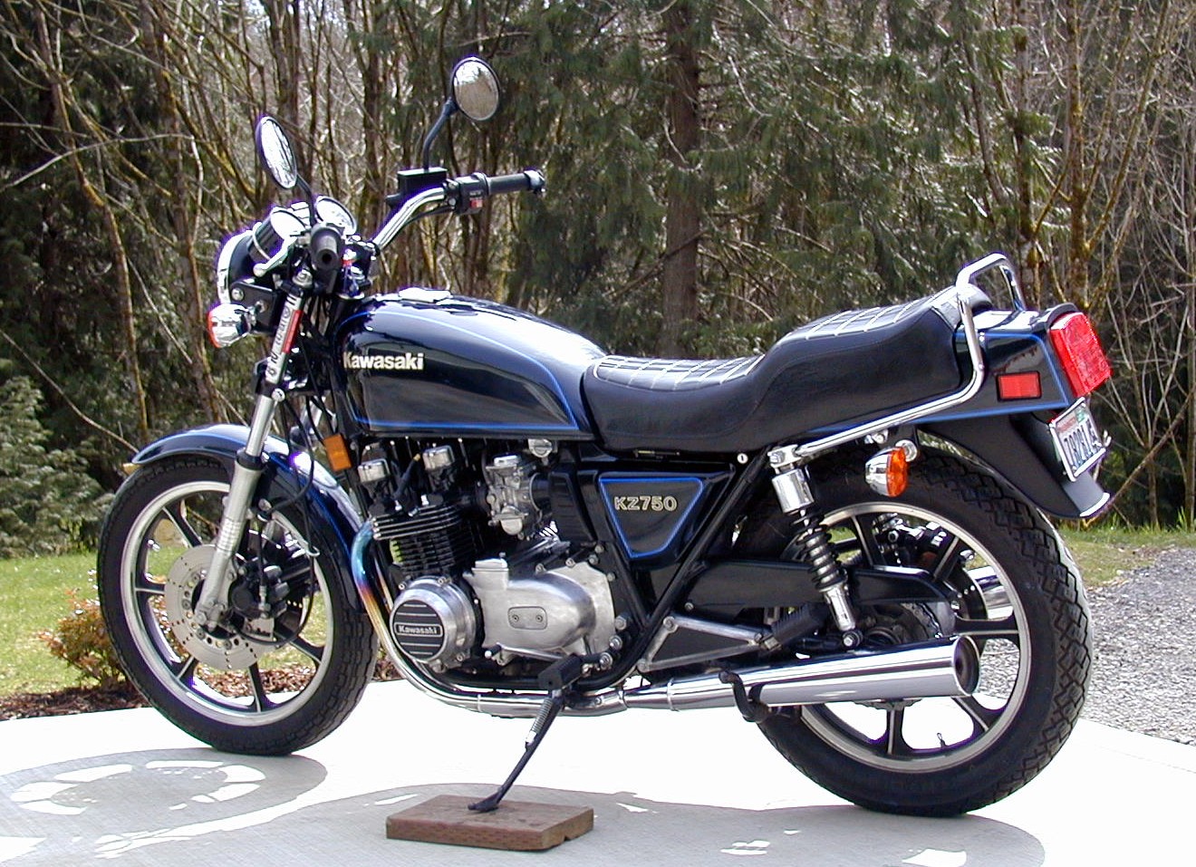 1982 Kawasaki Kz750 Specs | hobbiesxstyle
