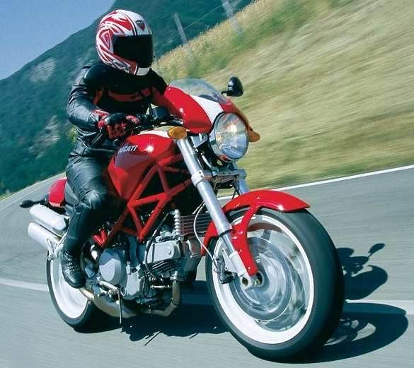 Ducati Monster s2r