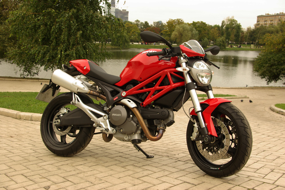 Ducati Monster 1100 тест драйв