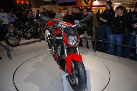 Нейкед Ducati Streetfighter 2009
