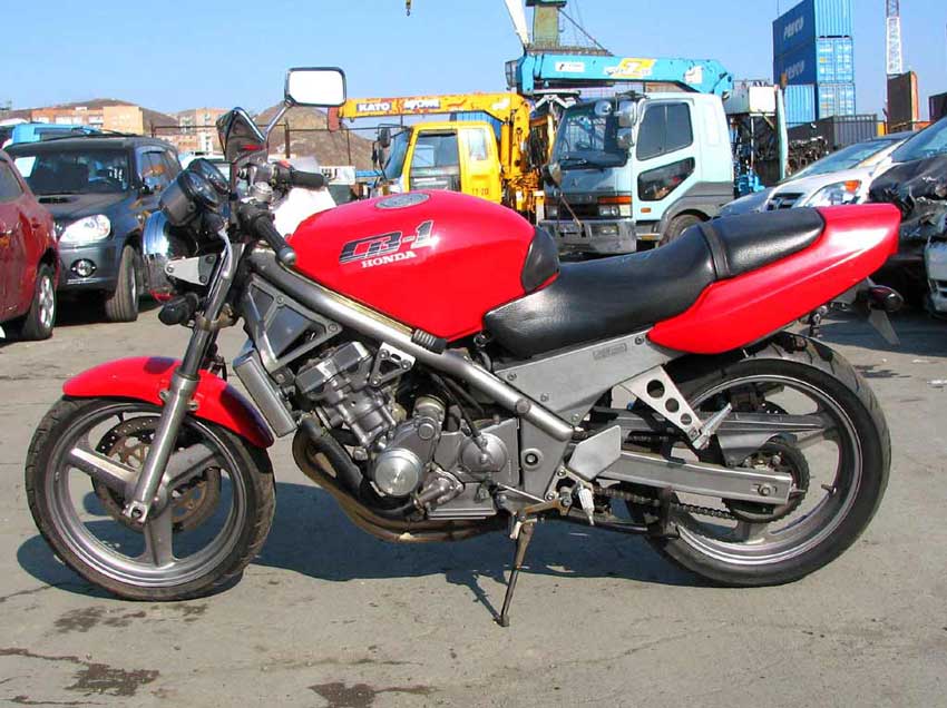 Цепь honda cb 400. Honda CB-1. Honda CB-1 Type 1993. Honda CB-1 2024. Honda CB 1 В пластике.