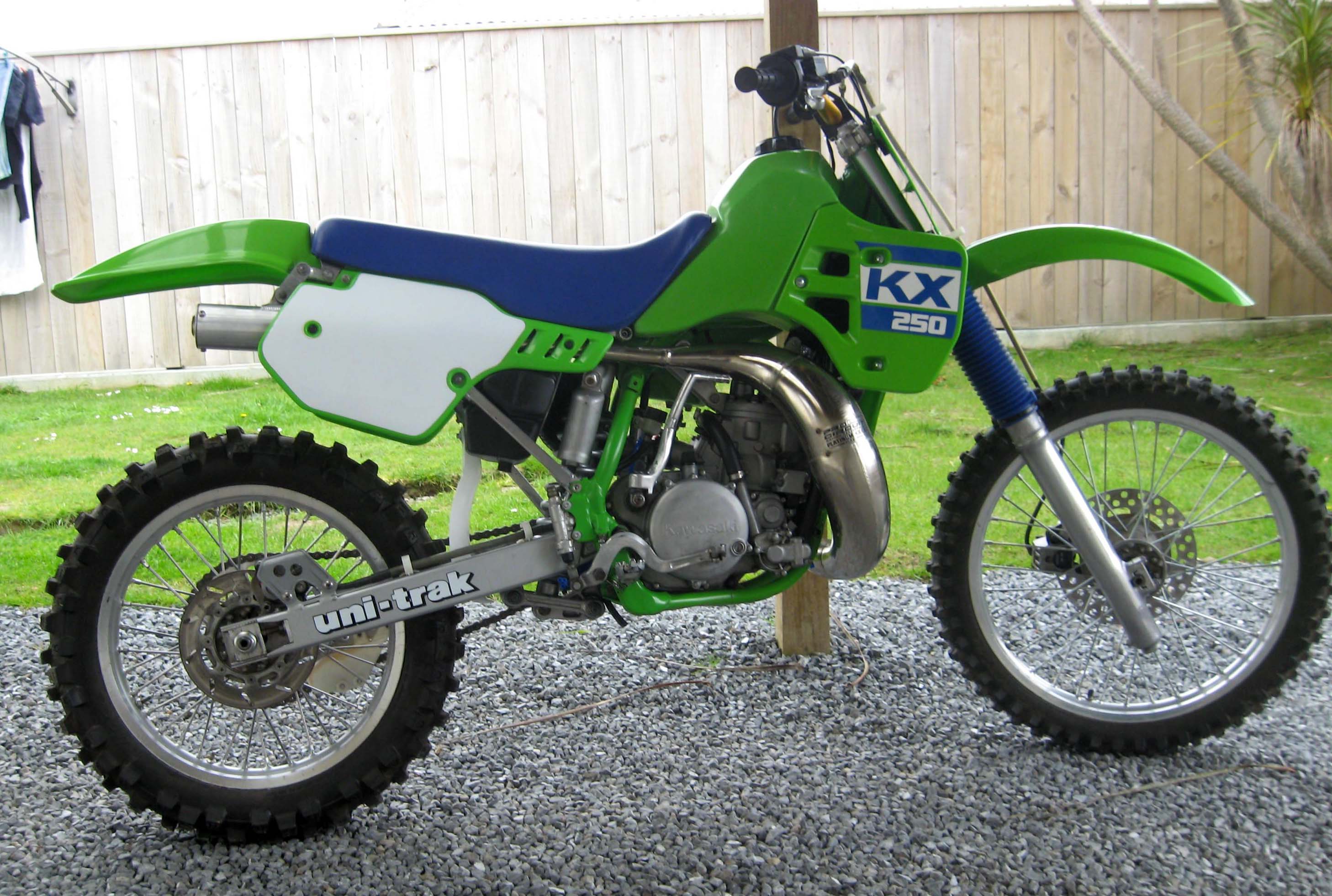 Кроссовые мотоциклы общего пользования. Kawasaki KX 250 1988. Kawasaki KX 250 1990. Kawasaki KX 250 2t. Kawasaki KX 250 1996.