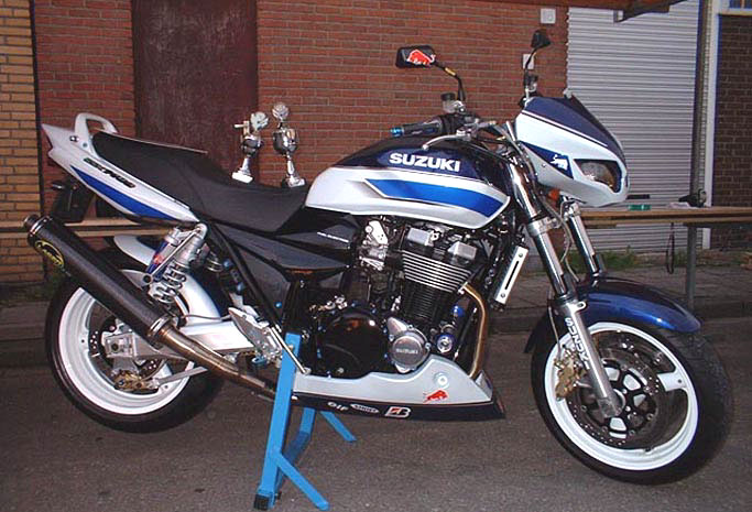 Suzuki GSX 1400 РґСѓРіРё