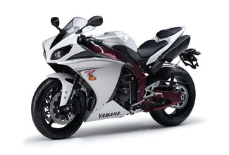 Yamaha представляет новый YZF-R1