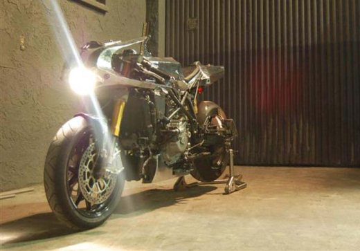 Ducati 999R Edge - кастом от Shinya Kimura 